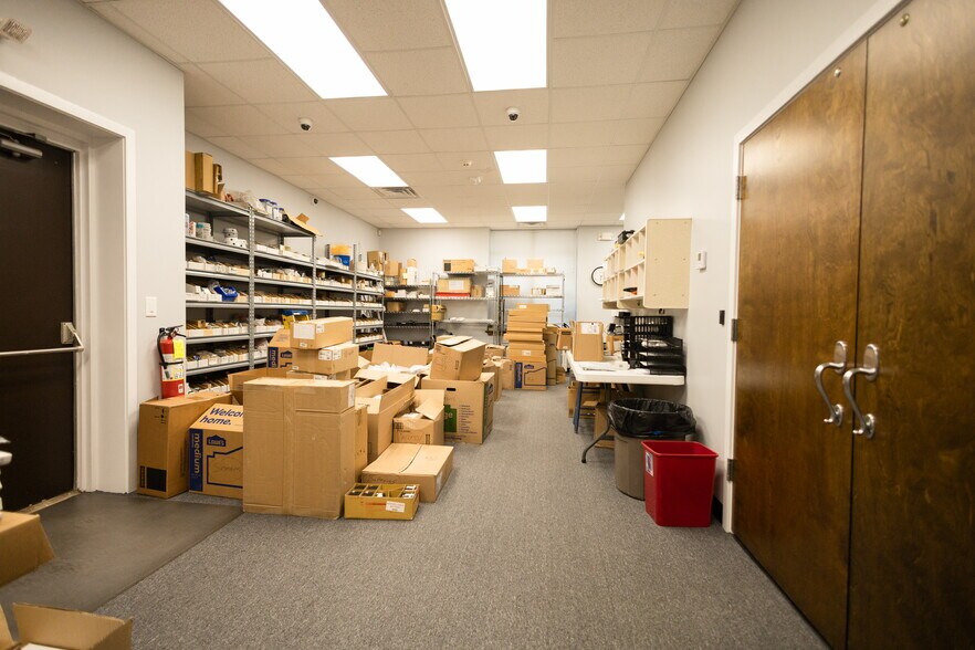 More Photos Of 190 Tenby Chase Dr, Delran Office For Lease