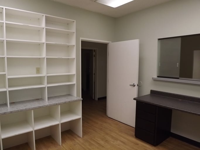 More Photos Of 225 E Airport Dr, San Bernardino Medical For Lease