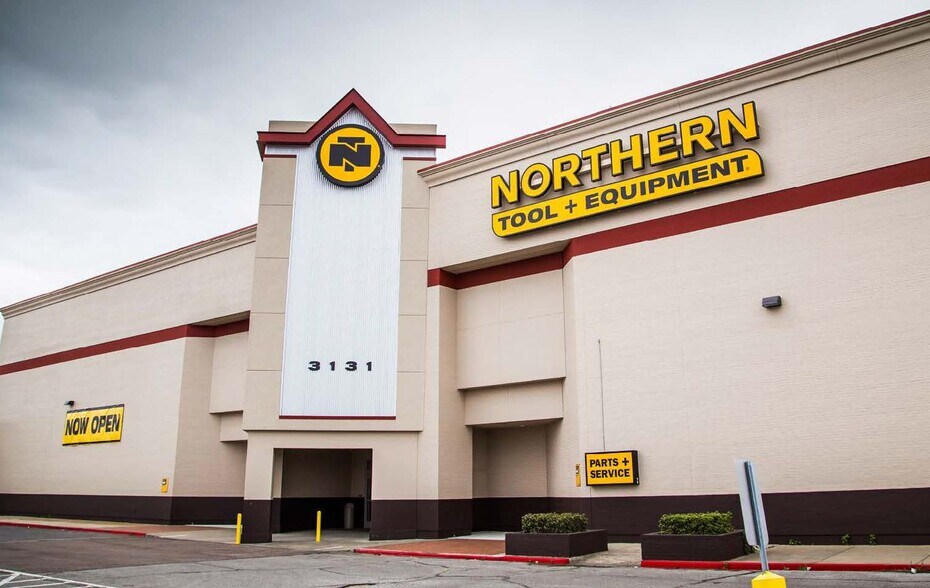 More Photos Of 3005-3147 Gertsner Memorial Dr, Lake Charles Storefront For Sale