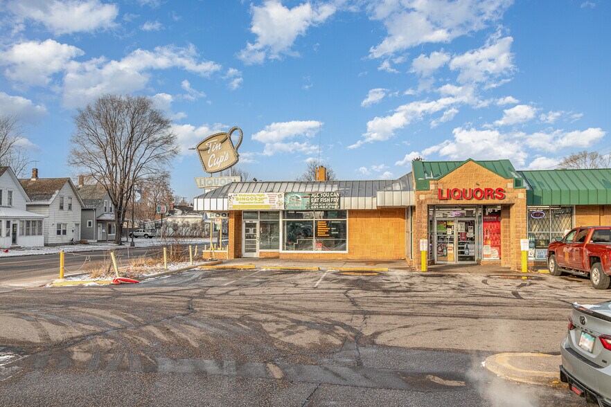 More Photos Of 1220 Rice St, Saint Paul Supermarket For Sale