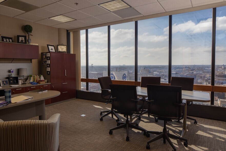 More Photos Of 201 5th St N, Fargo Hotel For Lease