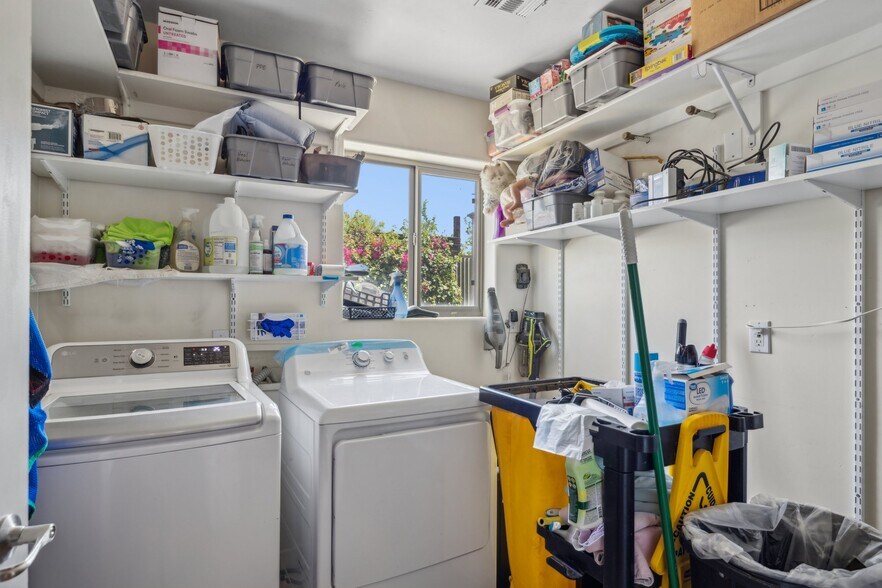 More Photos Of 3827 E Oak St, Phoenix Assisted Living For Sale