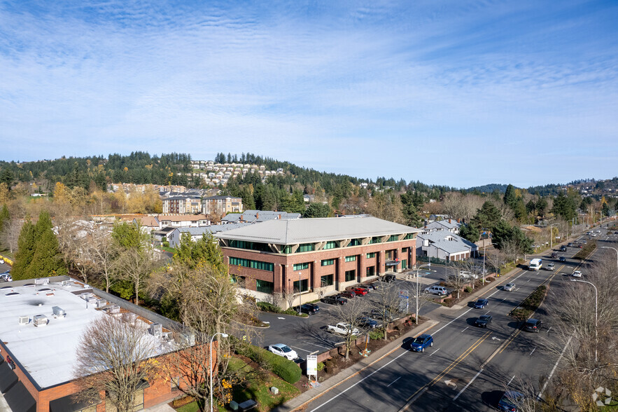 More Photos Of 10365 SE Sunnyside Rd, Clackamas Office For Lease