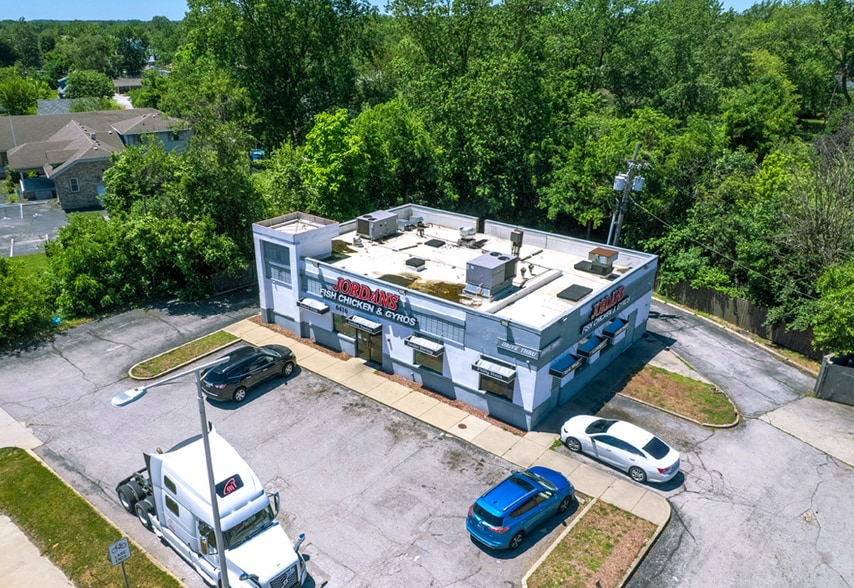 More Photos Of 6416 W Washington St, Indianapolis Restaurant For Sale