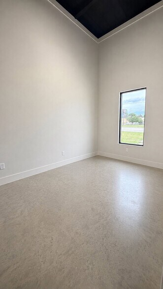 More Photos Of 3825 Quanah Hill Rd, Weatherford Light Distribution For Lease