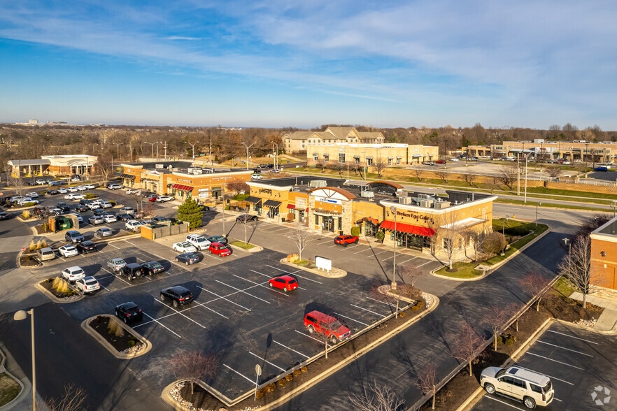 More Photos Of 13366-13386 Metcalf Ave, Overland Park General Retail For Lease