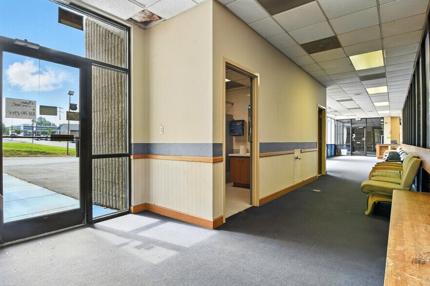 More Photos Of 2931 N Center St, Hickory Carwash For Sale