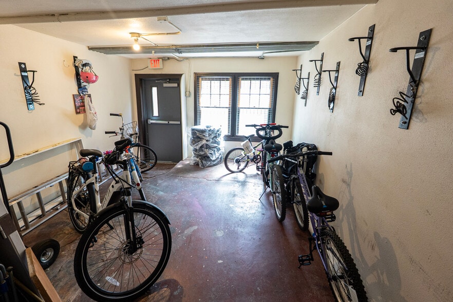 More Photos Of 1003 N 1st St, Renton Apartments For Sale