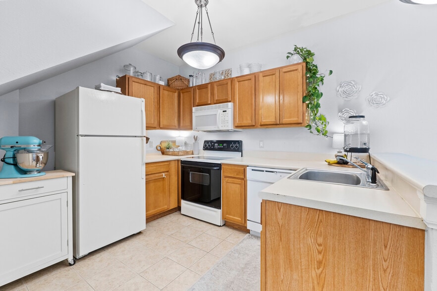 More Photos Of , Lakeland Multifamily For Sale