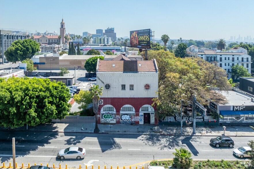 More Photos Of 1441 N McCadden Pl, Los Angeles Showroom For Sale