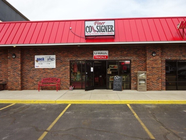 More Photos Of 2501 Church St, Stevens Point General Retail For Lease