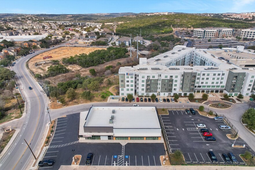 More Photos Of 15622 Chase Hill Blvd, San Antonio Freestanding For Lease