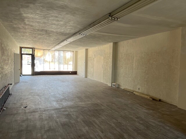 More Photos Of 1180 Easton Rd, Abington Storefront Retail Office For Sale