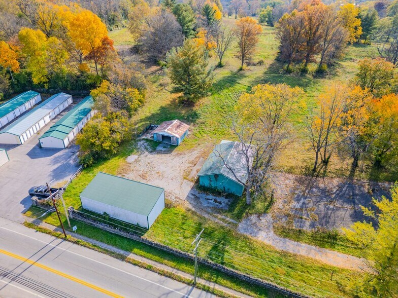 More Photos Of 38 E Main St, Paris Land For Sale