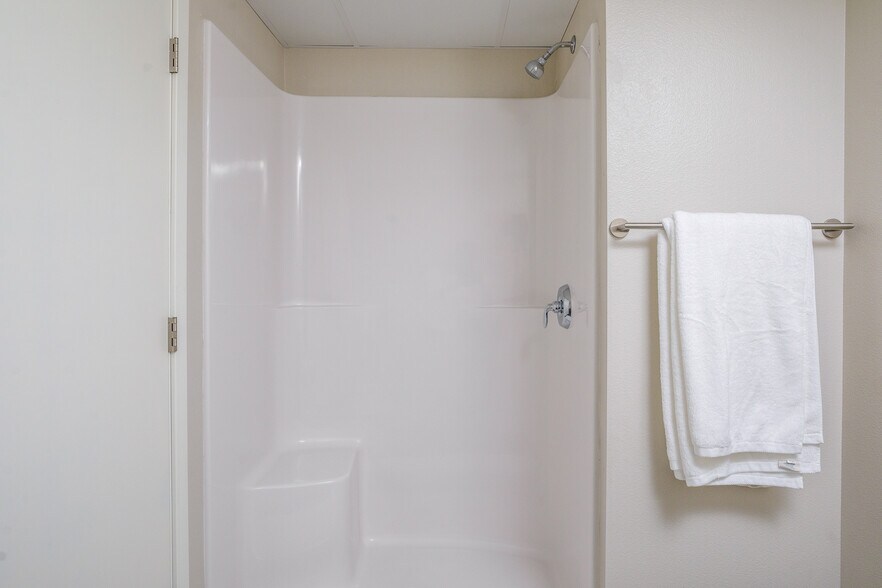 More Photos Of 6001 Alderson St, Schofield Apartments For Sale