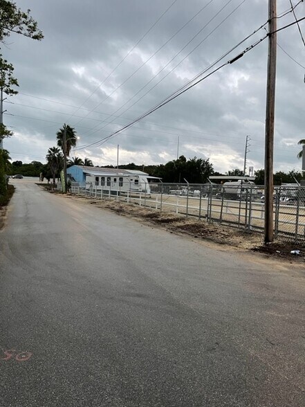More Photos Of 106600 Overseas Highway, Key Largo, Fl 33037, Key Largo Truck Terminal For Lease
