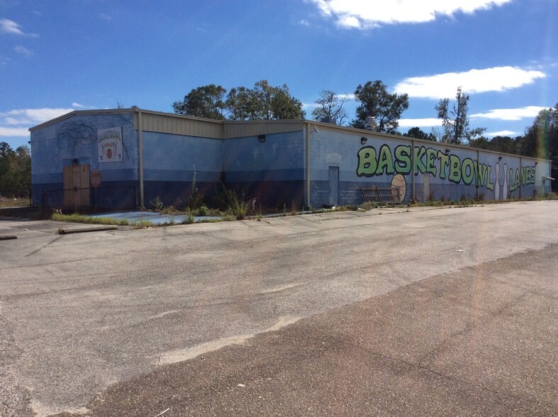 More Photos Of 2639 S Forest Ave, Luverne Amusement Park For Sale