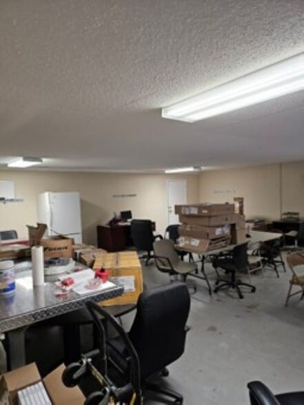 More Photos Of 111 Rosemary Ln, Laurens Warehouse For Lease