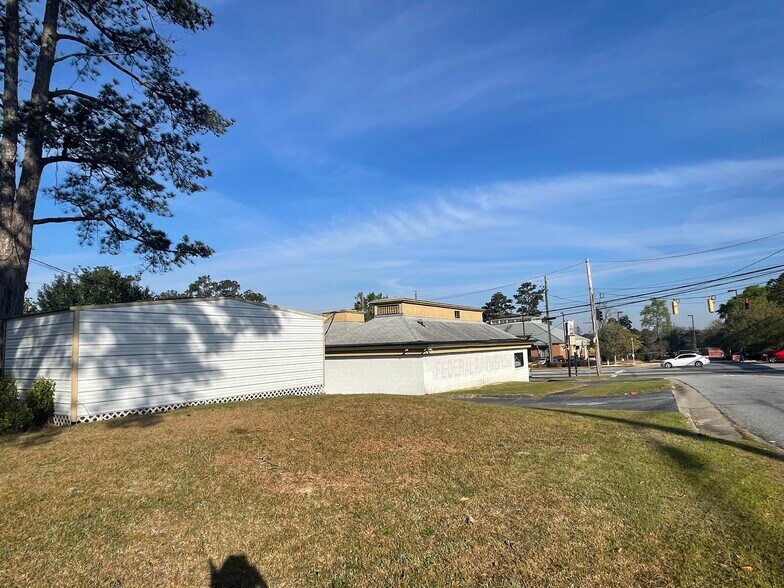 More Photos Of 4520 Buena Vista Rd, Columbus Freestanding For Sale