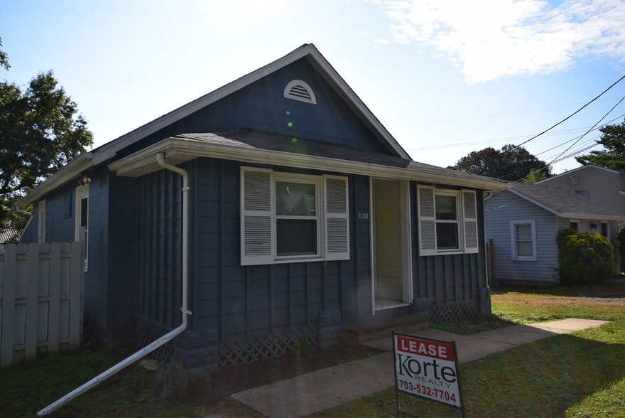 More Photos Of 7139 Shreve Rd, Falls Church Office Residential For Lease