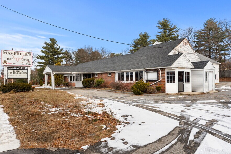More Photos Of 2212 Main St, Tewksbury General Retail For Sale
