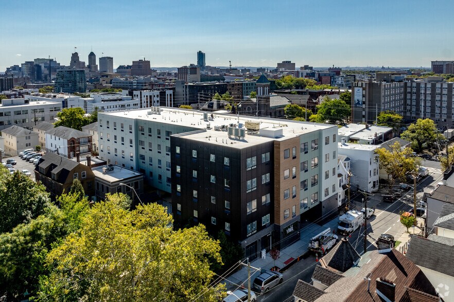 More Photos Of 34-40 Hudson St, Newark Apartments For Lease