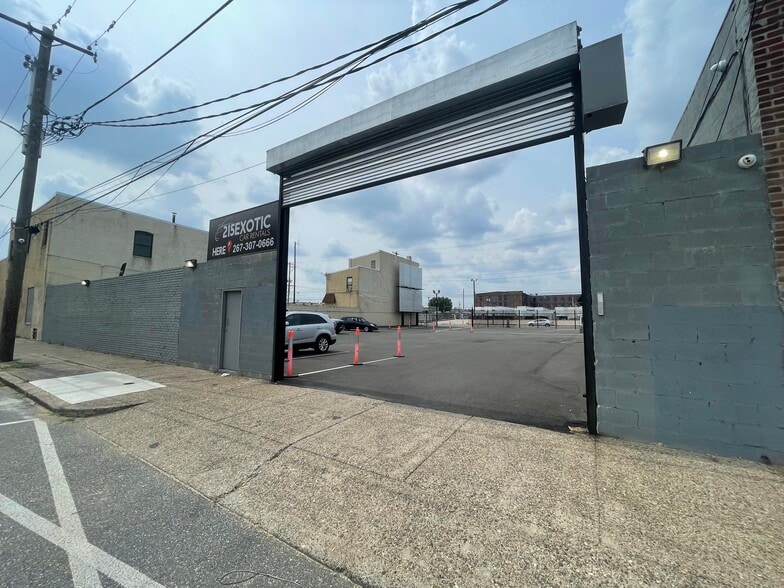 More Photos Of 3447-61 Richmond St, Philadelphia Showroom For Lease