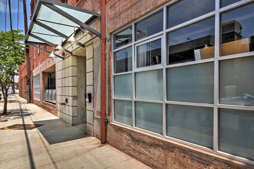 More Photos Of 500-530 Molino St, Los Angeles Office For Sale