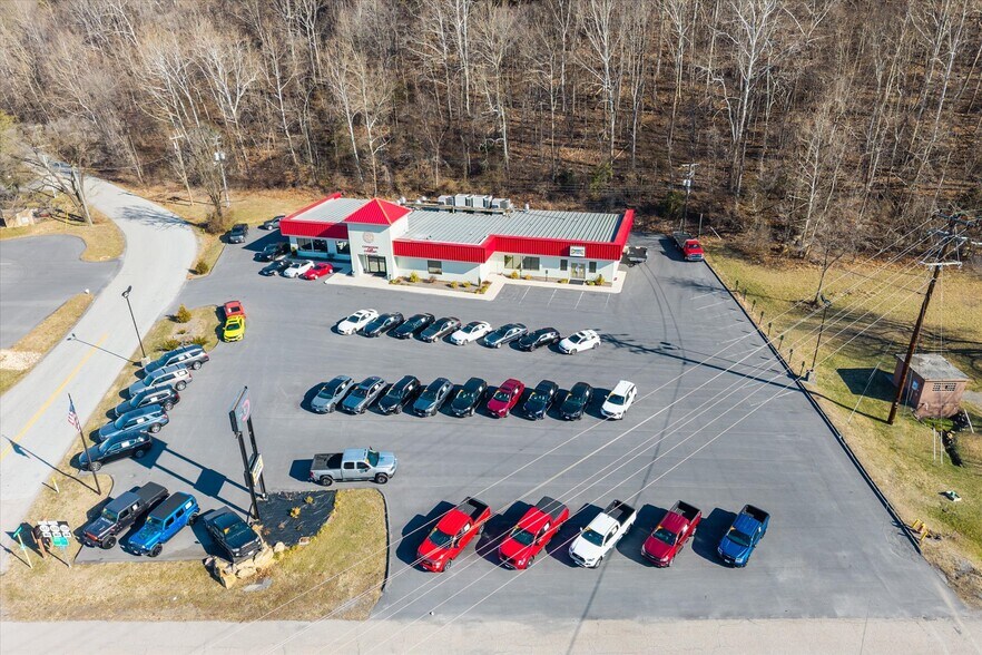 More Photos Of 912 Valley Ridge Rd, Covington General Retail For Sale