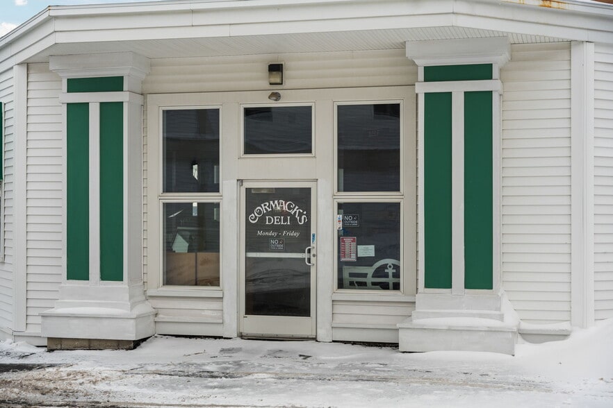 More Photos Of 2569 Charlevoix Rd, Petoskey Restaurant For Sale