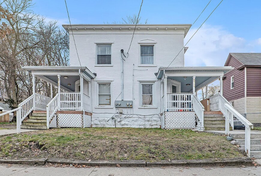 Primary Photo Of 834 Sherman St SE, Grand Rapids Apartments For Sale