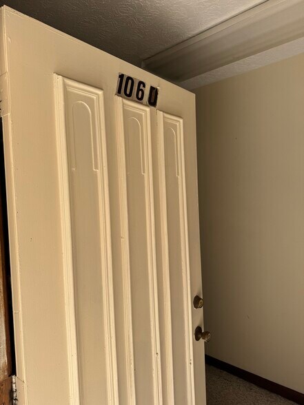 More Photos Of 106 Olympia Dr, Warner Robins Medical For Sale