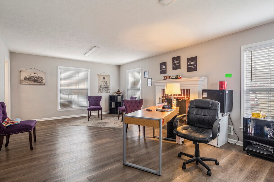 More Photos Of 6019 Preston Hwy, Louisville Office For Sale