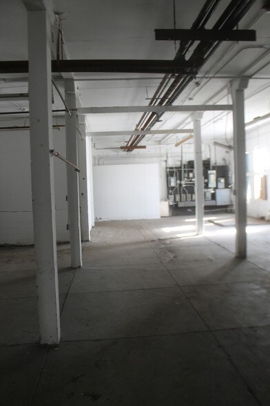 More Photos Of 46 Grace St, Irvington Warehouse For Sale