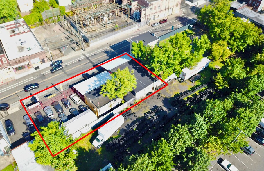 More Photos Of 1040 Garfield Ave, Jersey City General Retail For Sale
