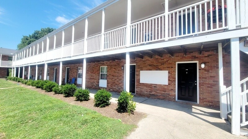 More Photos Of 1121 Stainback St, Petersburg Apartments For Sale