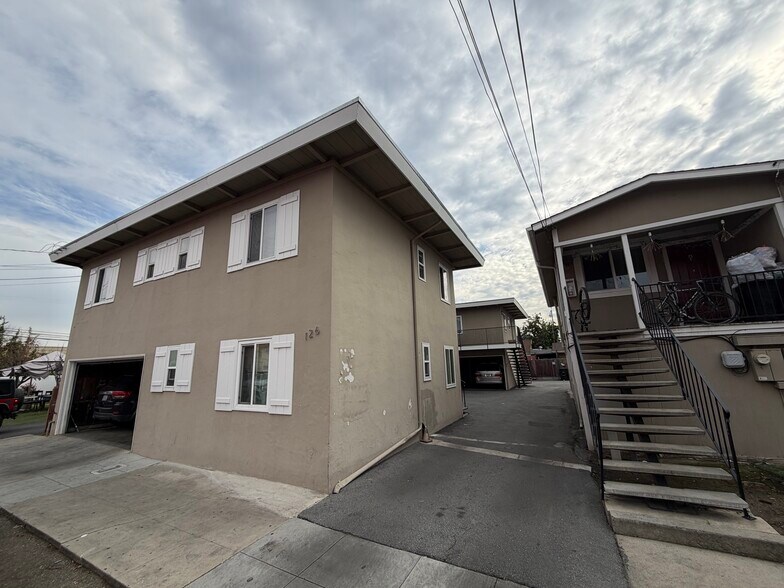More Photos Of 116 Pine St, Redwood City Apartments For Sale