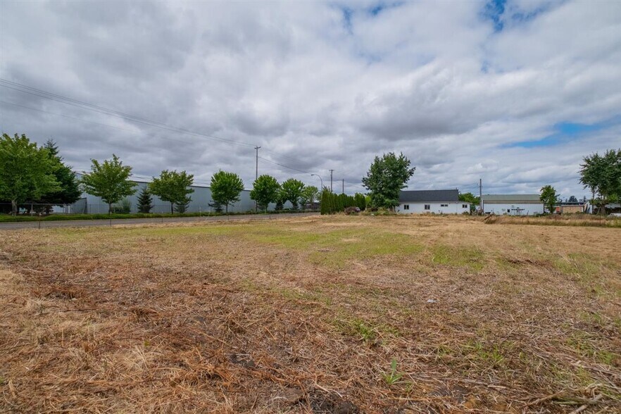 More Photos Of TID: 949909 Hansard ave, Lebanon Land For Sale