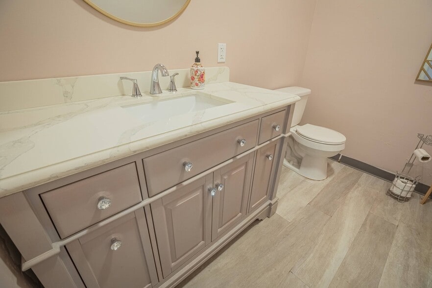 More Photos Of 48 Griffin St, McDonough Storefront For Sale