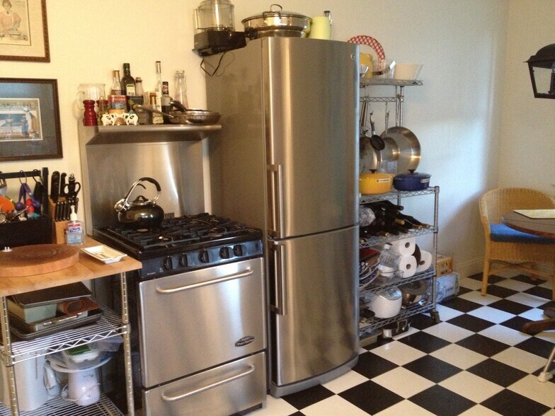 More Photos Of 751 N Hayworth Ave, Los Angeles Apartments For Sale