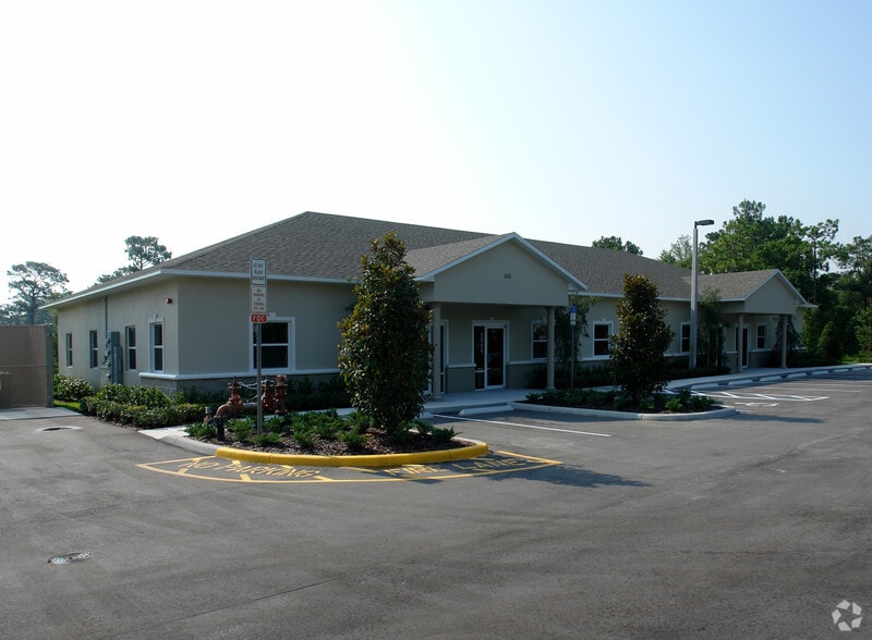 More Photos Of 135 Middle St, Lake Mary Unknown For Lease