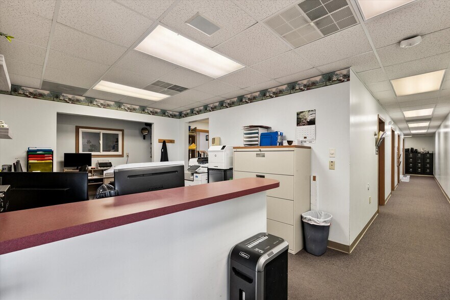 More Photos Of 18 Sportsman Dr, Clarion Medical For Lease