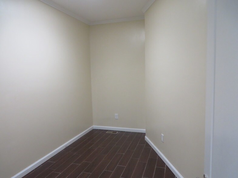 More Photos Of 286 E Main St, Somerville Medical For Lease