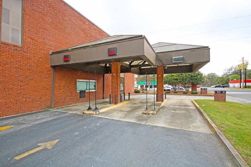 More Photos Of 1444 Watson Blvd, Warner Robins Office For Lease