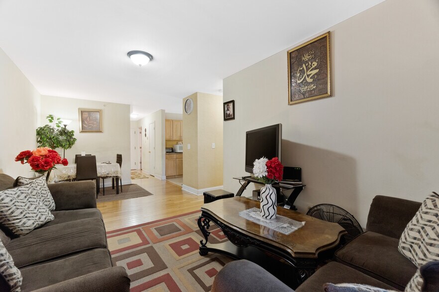 More Photos Of 71-79 Wood Ave, Bridgeport Storefront Retail Residential For Sale