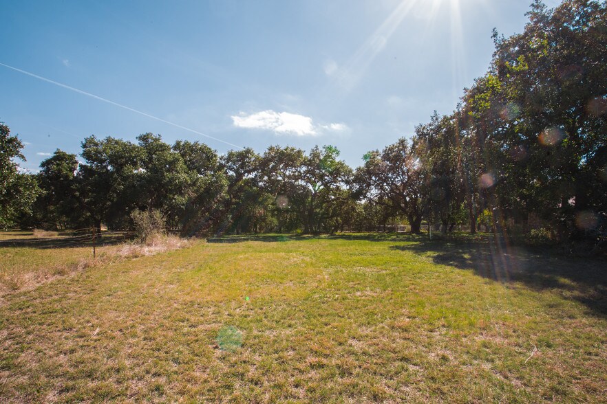 More Photos Of 7087 Dietz Elkhorn Rd, Boerne Land For Sale