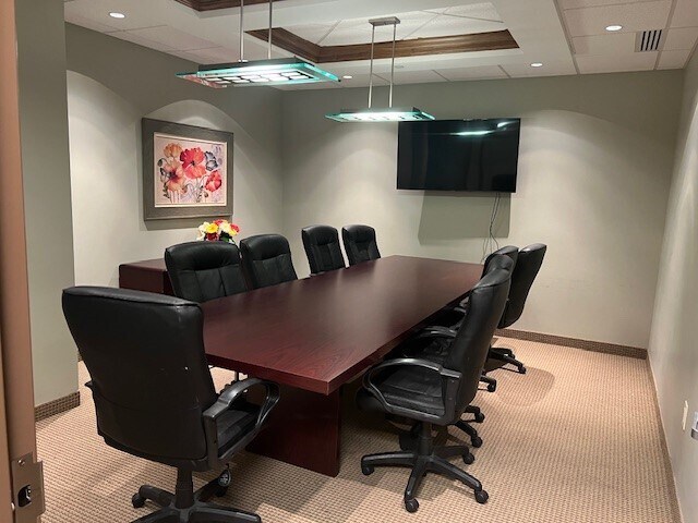 More Photos Of 10600 Chevrolet Way, Estero Office For Lease