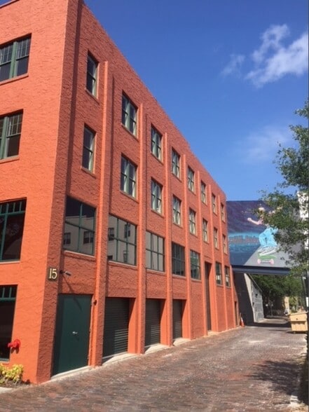 More Photos Of 15 8th St, Saint Petersburg Loft Creative Space For Sale