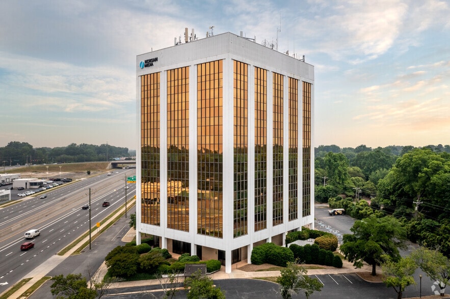 More Photos Of 4801 E Independence Blvd, Charlotte Office For Lease