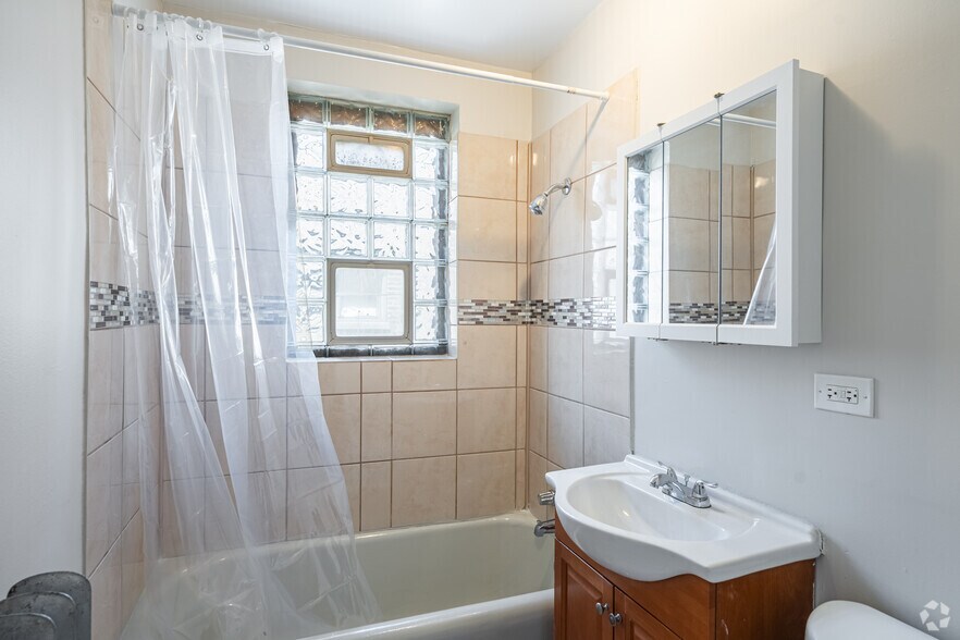 More Photos Of 7526-7536 S Colfax Ave, Chicago Apartments For Sale